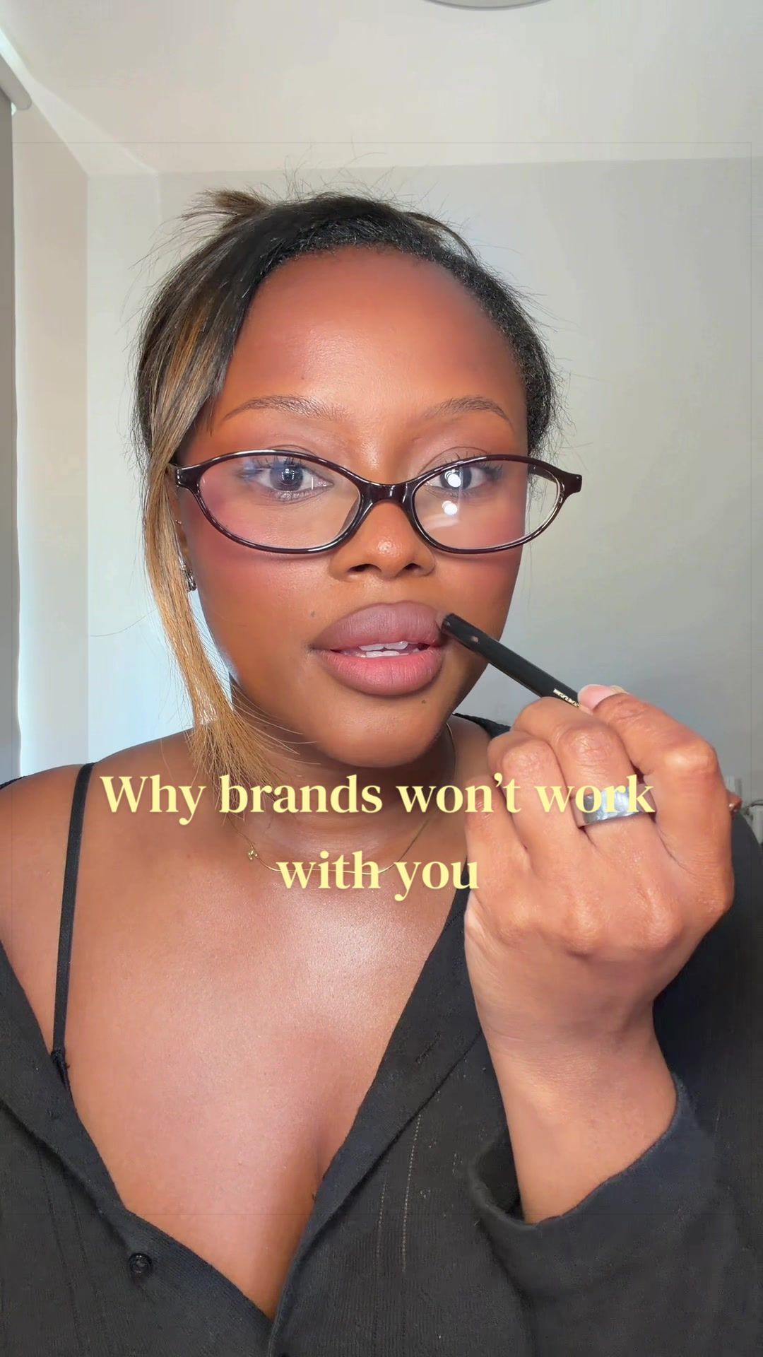 @Yas | Beauty Content Creator