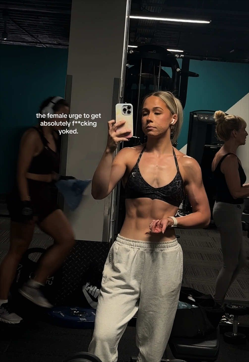 @Lara | Lifts🏋🏼&zwj;♀️🎧