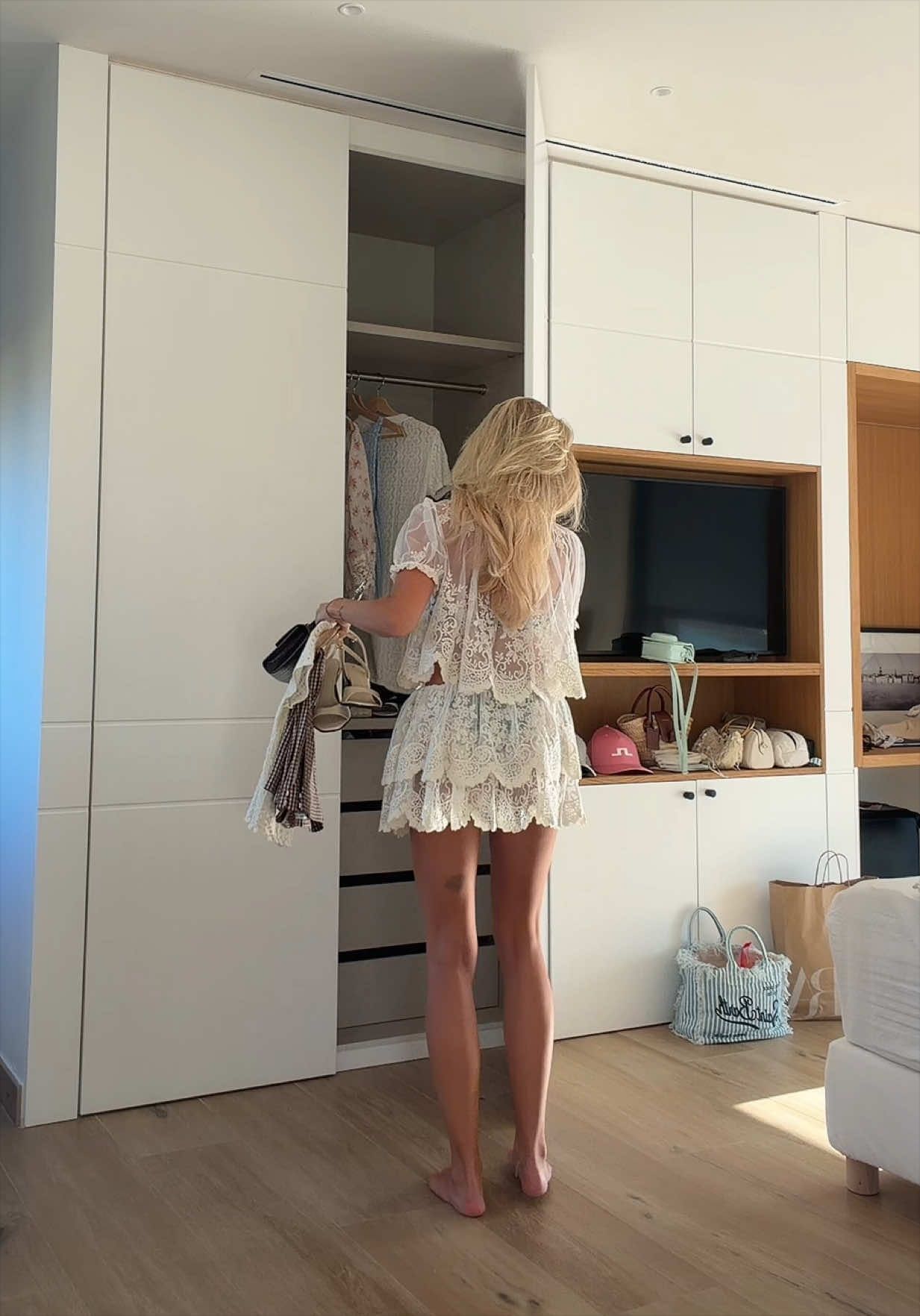 @elvirahallqvist