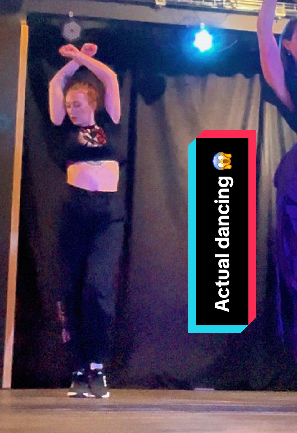 @ThePoleDancerGingie🦩