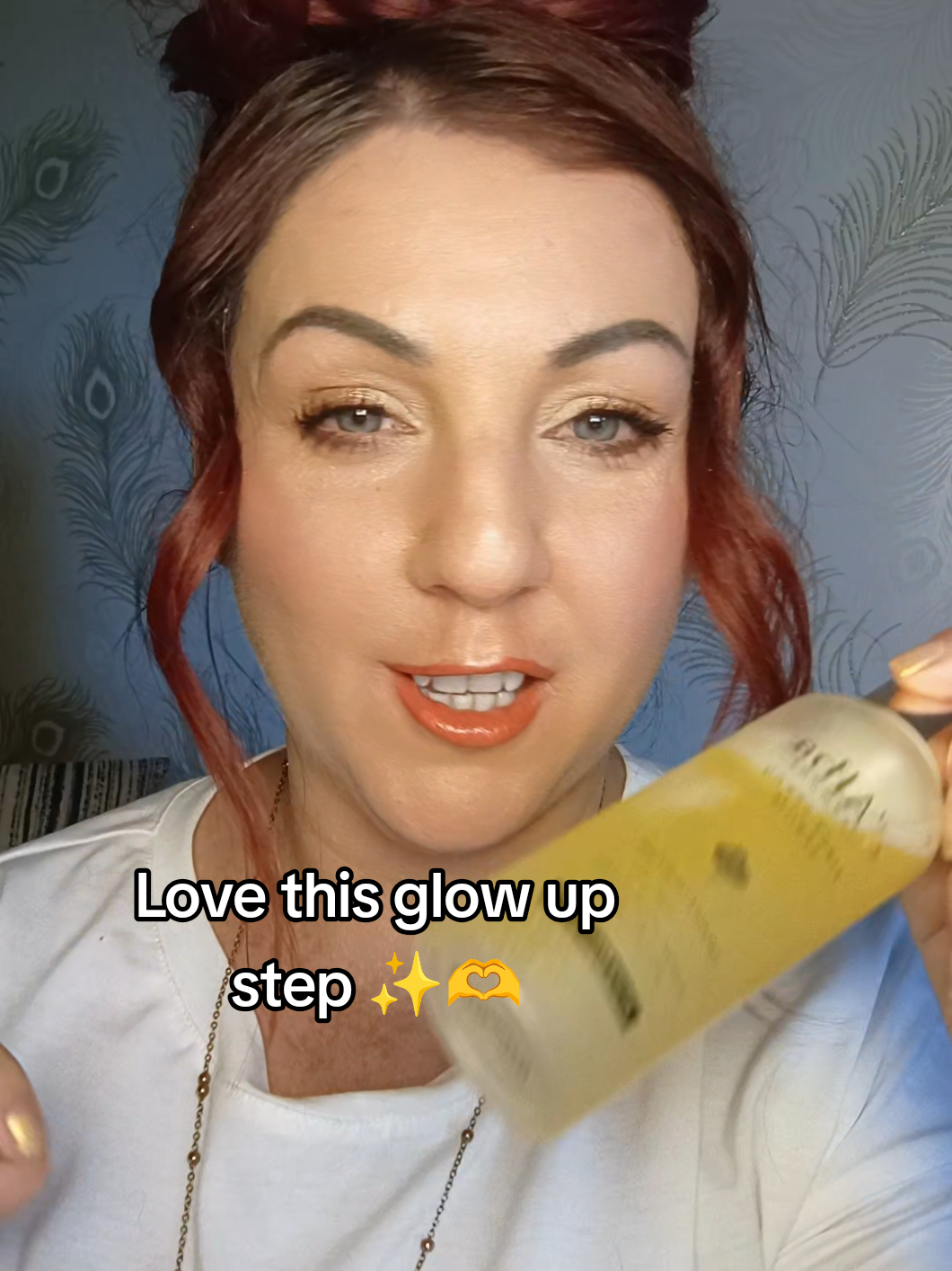 @lucybrogey