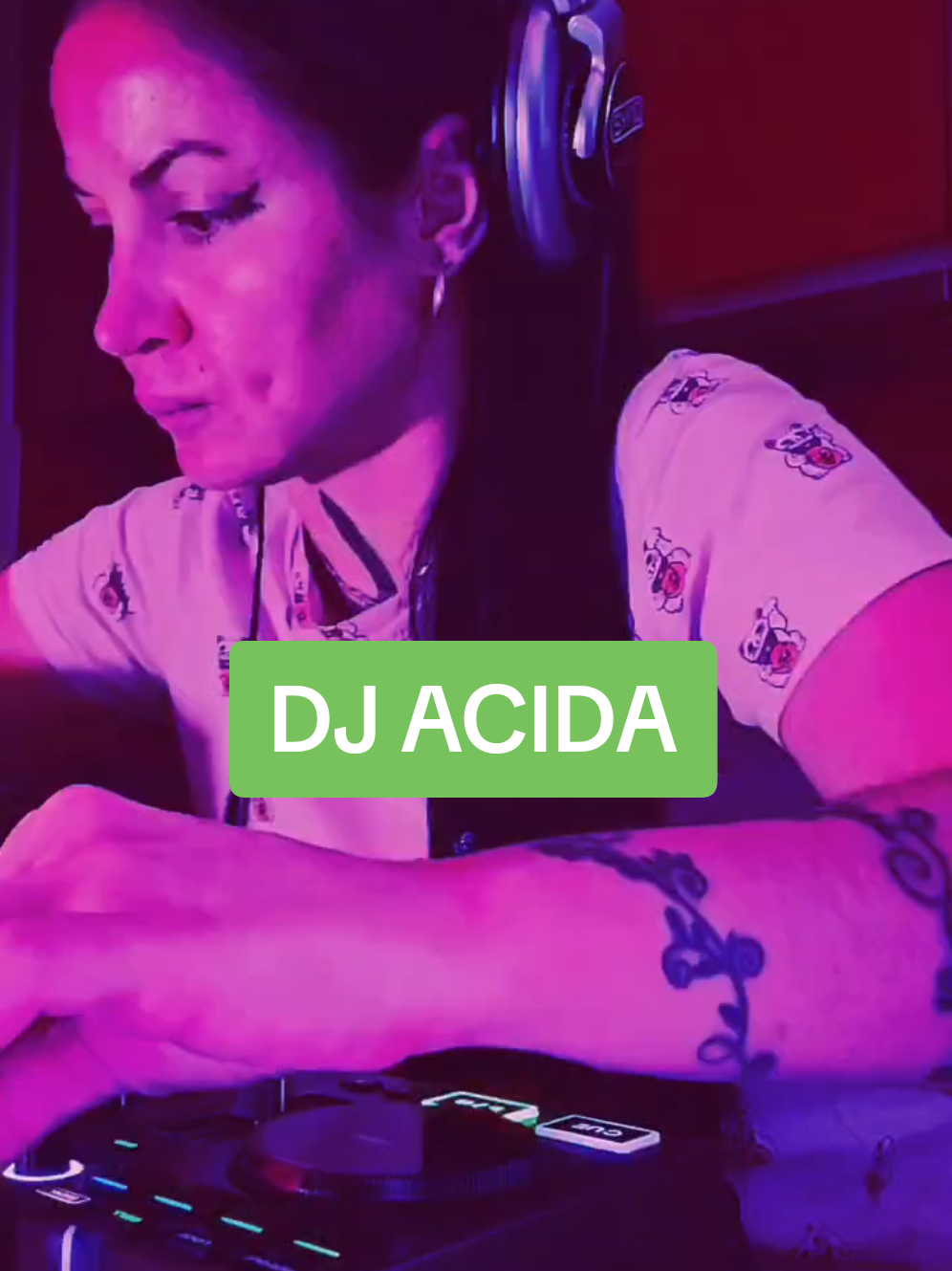 @ACIDAGIRL