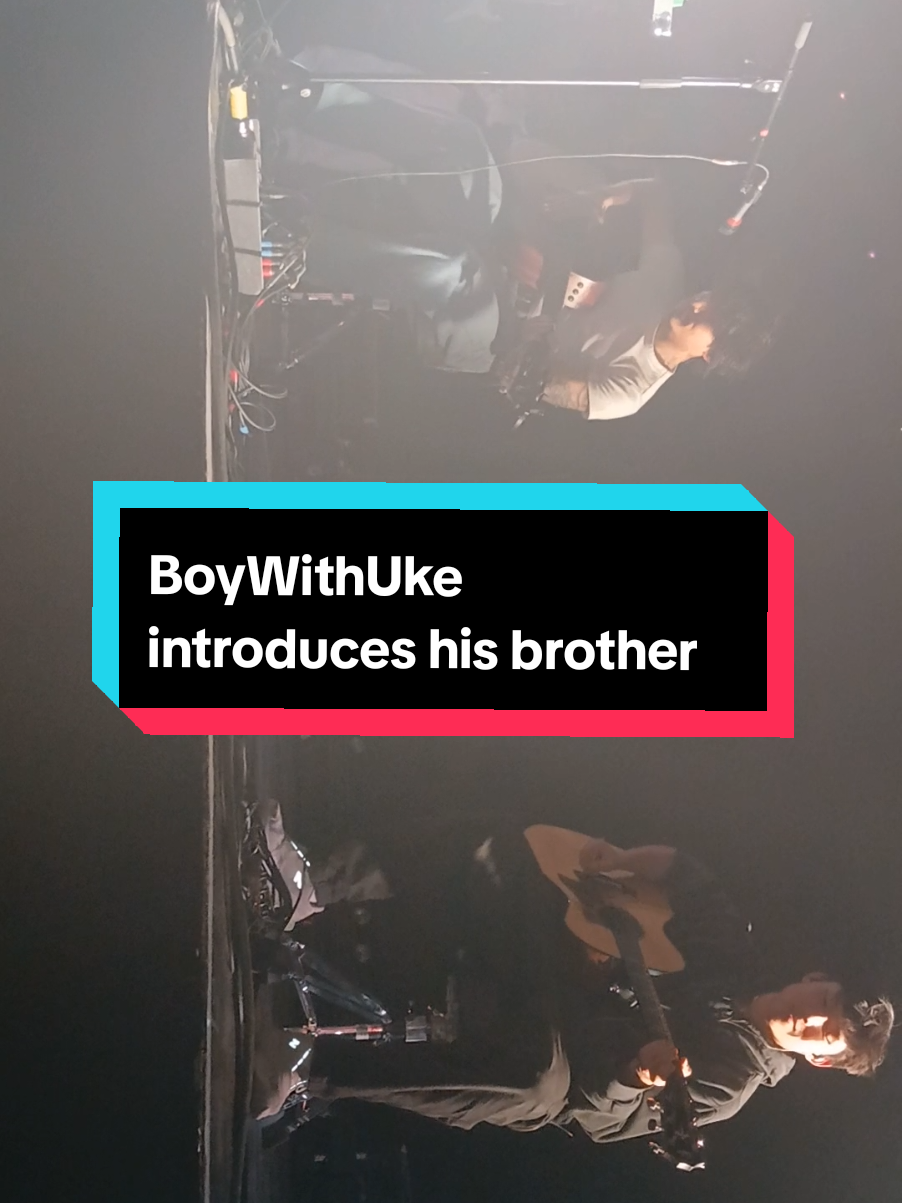 @BoyWithUke Fanpage