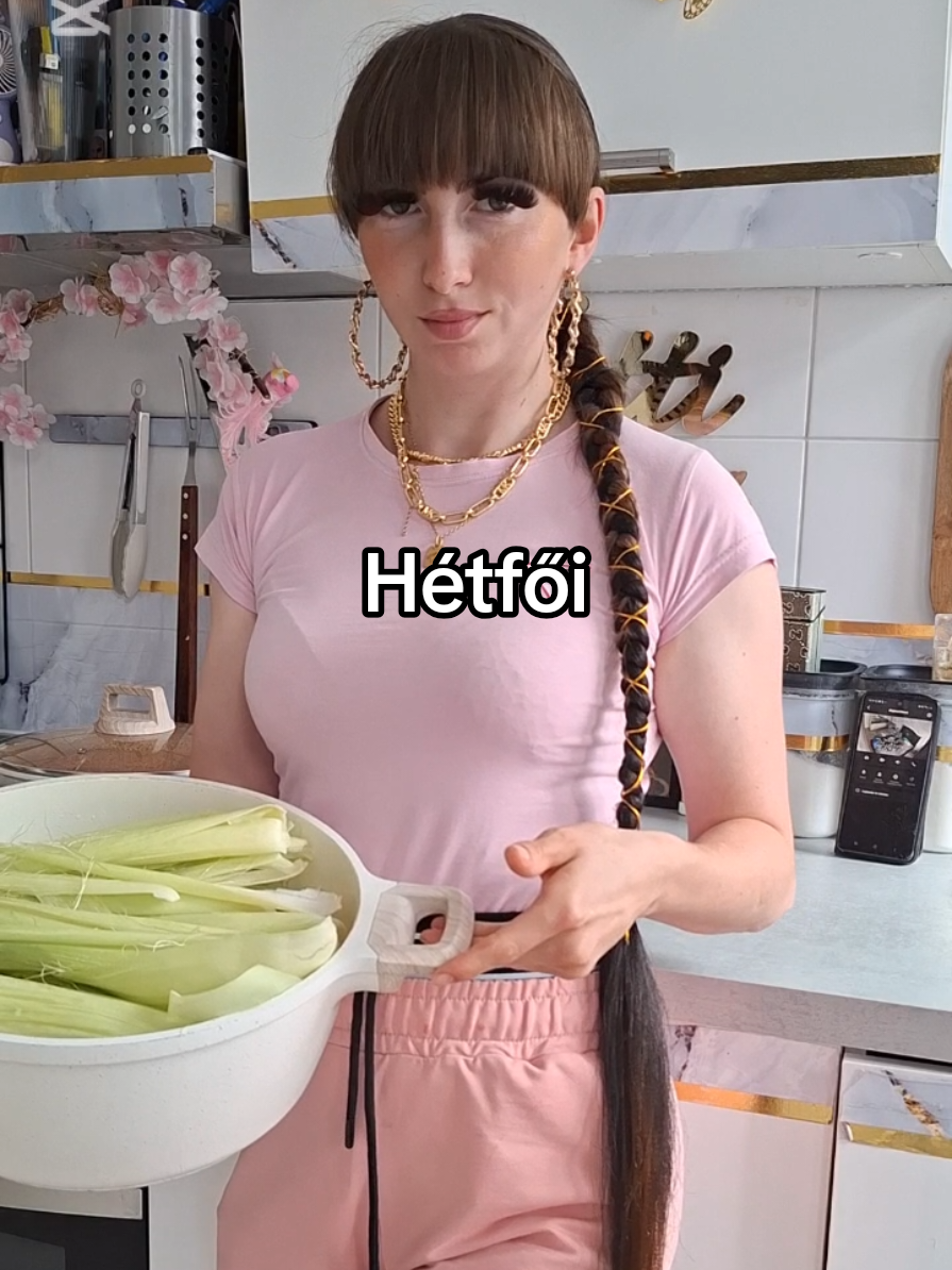 @👑KITTI HERCEGNŐ👑