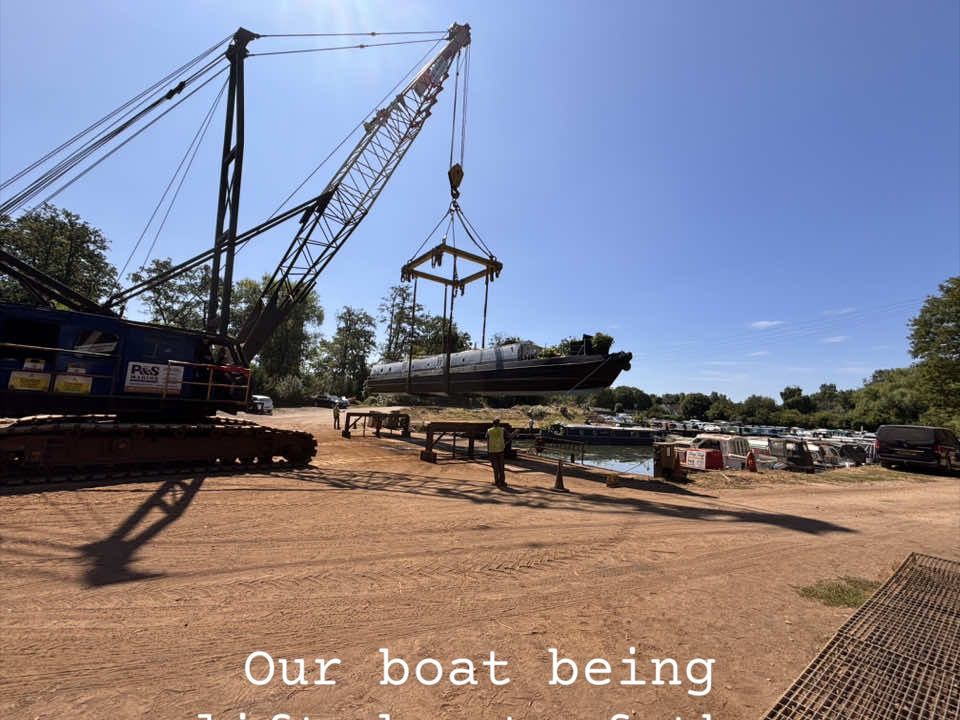 @artistonaboat