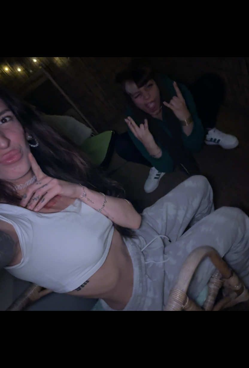 @anoceanbetweenus