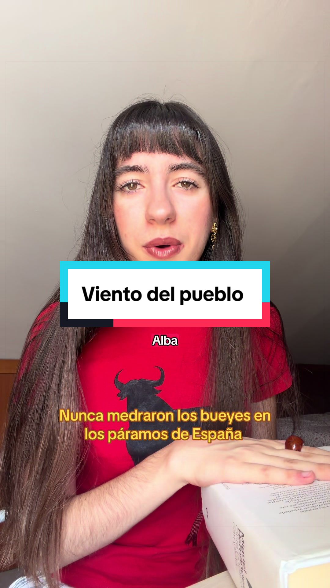 @María
