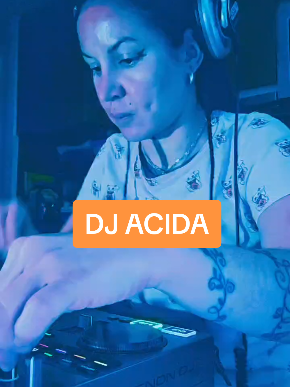 @ACIDAGIRL