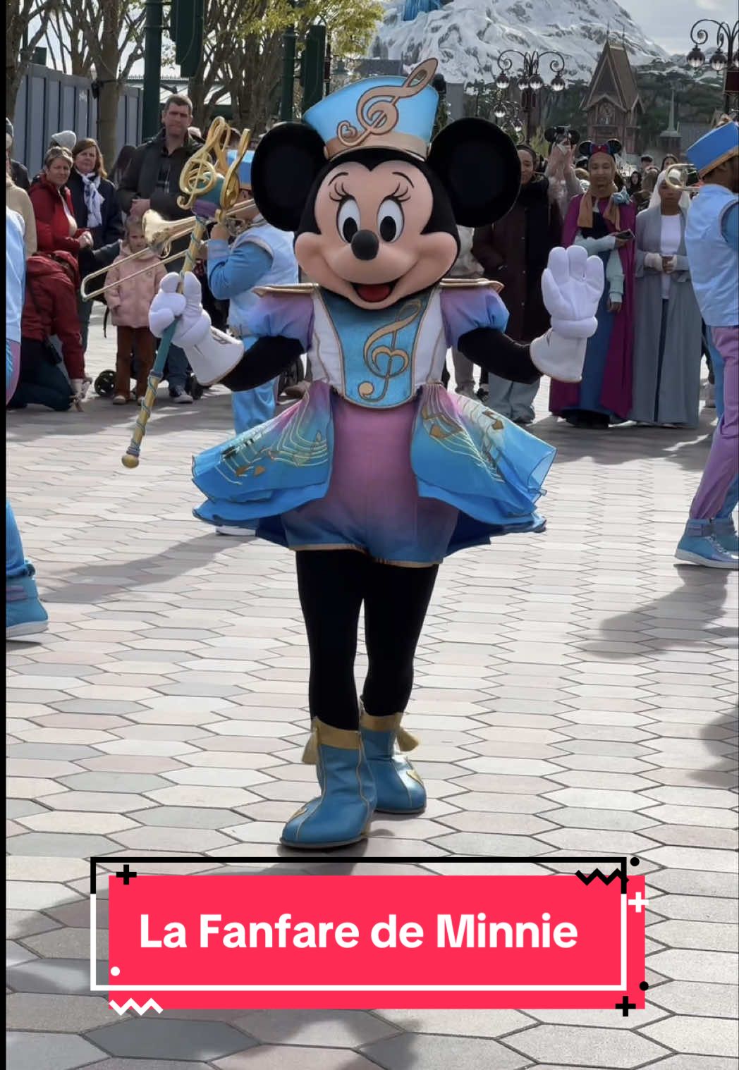 @Julie 🎀 | Disneyland Paris