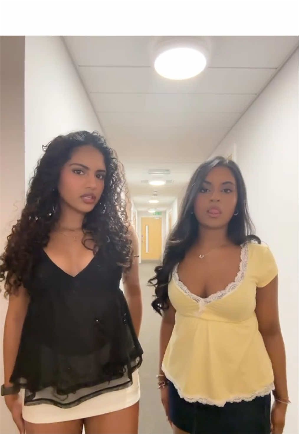 @niya ৎ୭