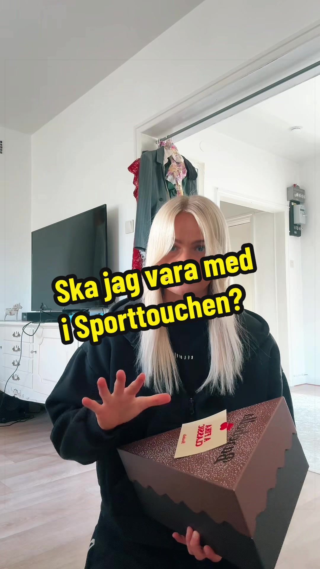 @Lydia Vaggelyr