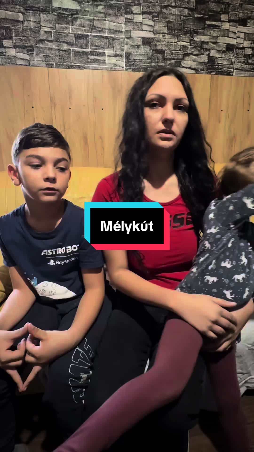 @J&aacute;kob Zoli Alap&iacute;tv&aacute;ny