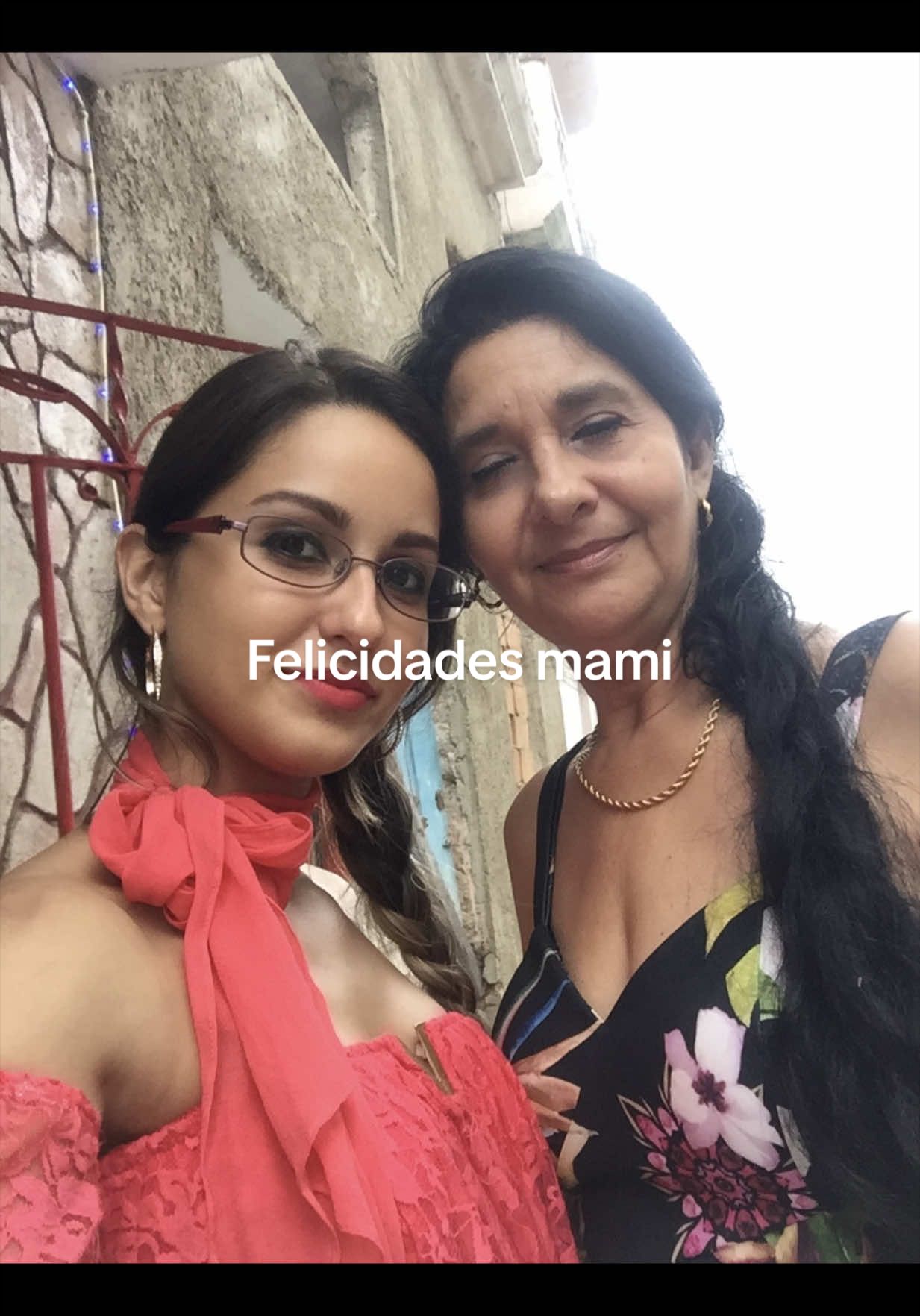 @Ely la cubana en pijama