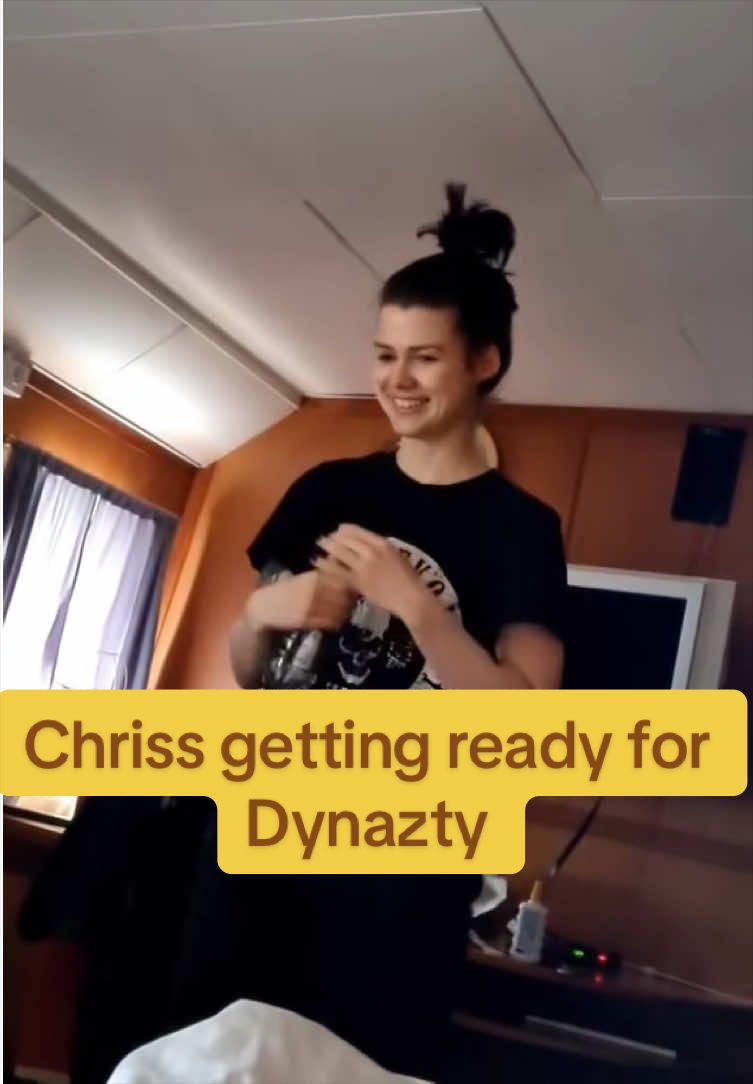 @Chriss