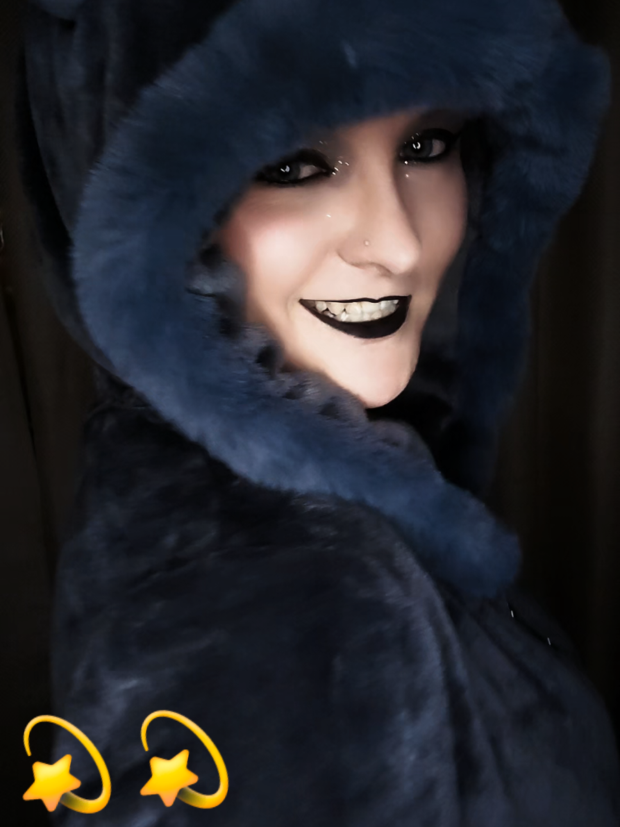 @cazzy_cos