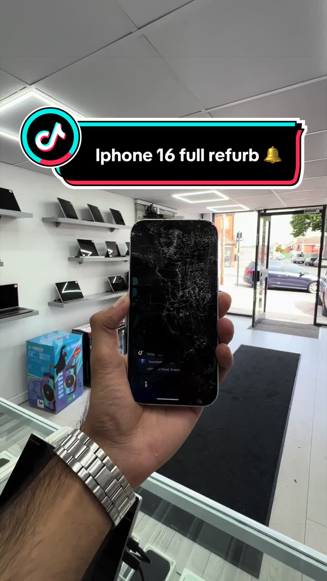 @Phones+Tech