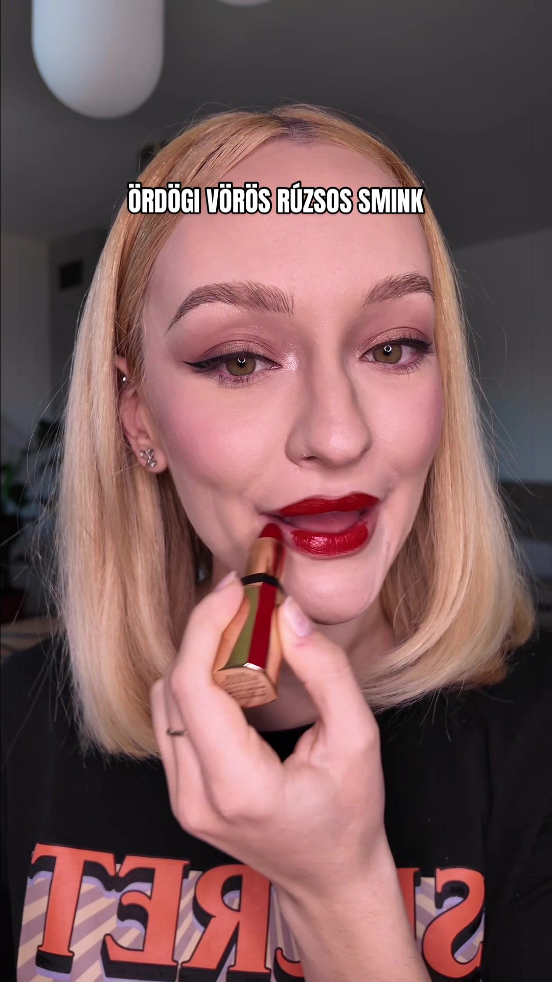 @Timi Szab&oacute; | sminkes✨