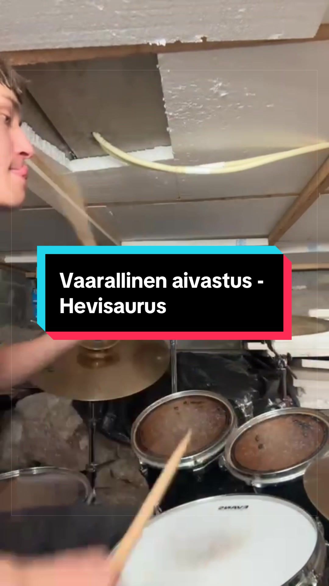 @🥁