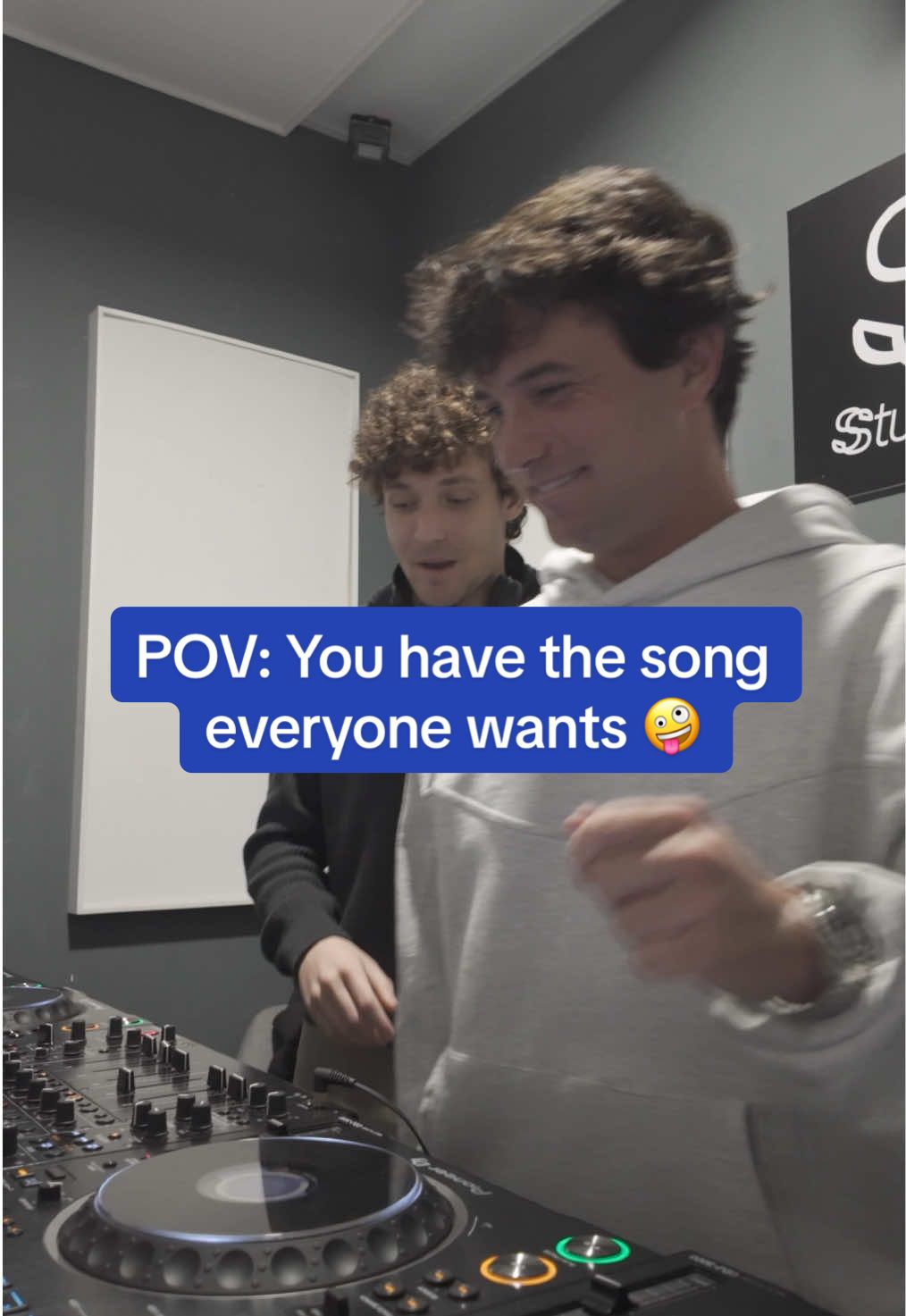 @Eduucs