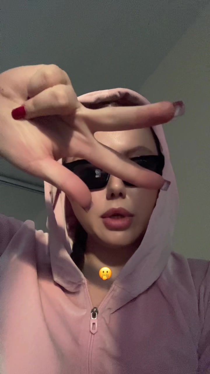 @Vikki