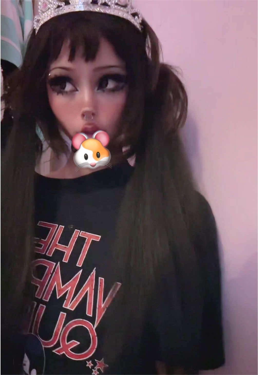 @saleena ︎☠︎︎