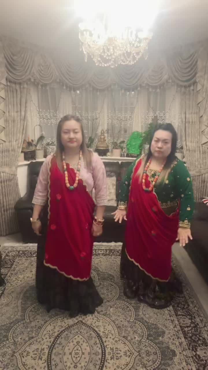 @Meena Gurung 🇳🇵🇬🇧