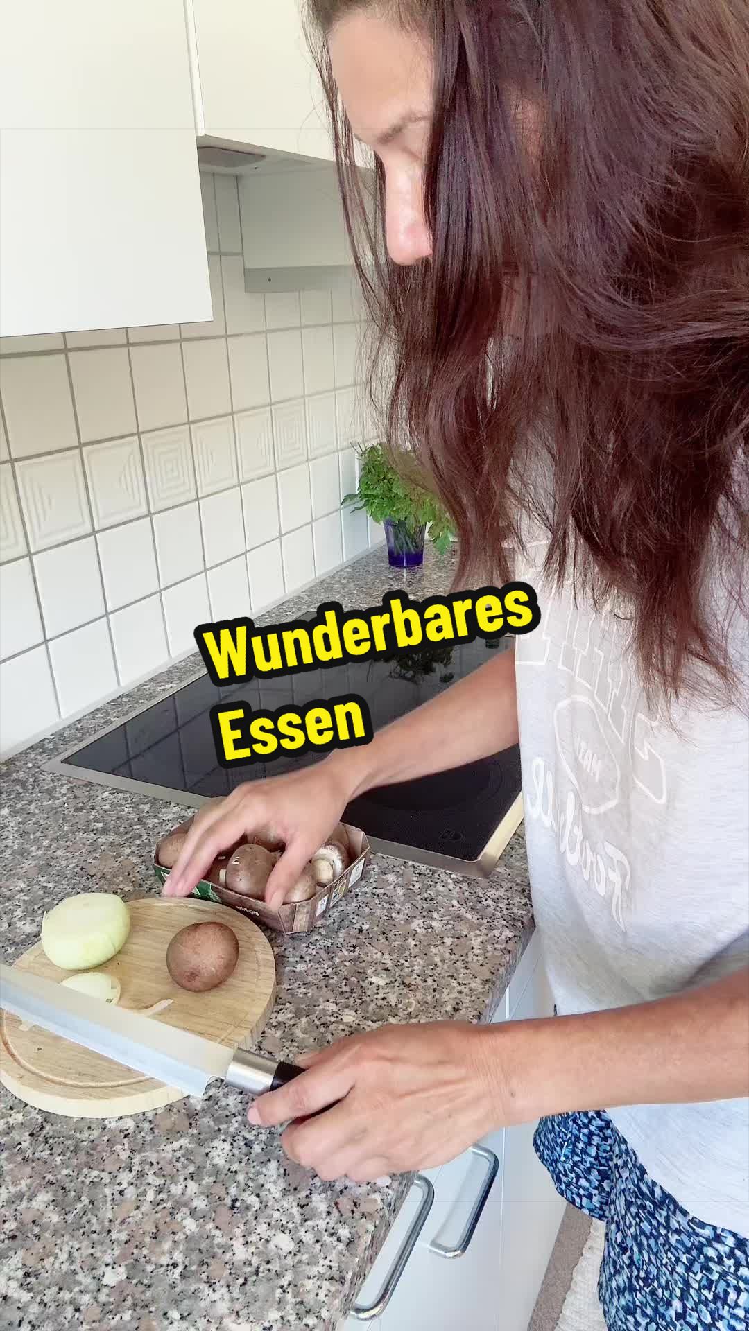 @BLACKLADY74🇨🇭