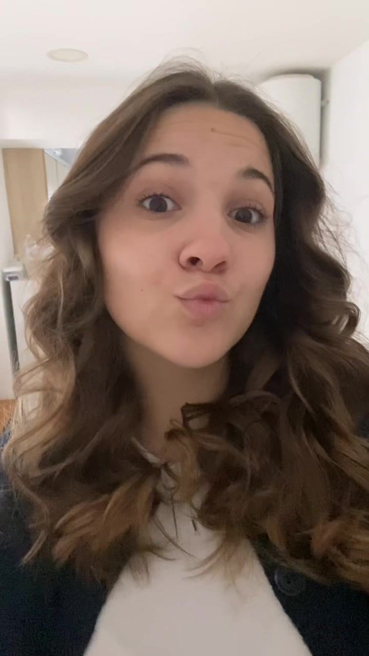 @ᴠɪᴠɪ ᴅɪᴍɪᴛʀɪᴏᴜ 🎀