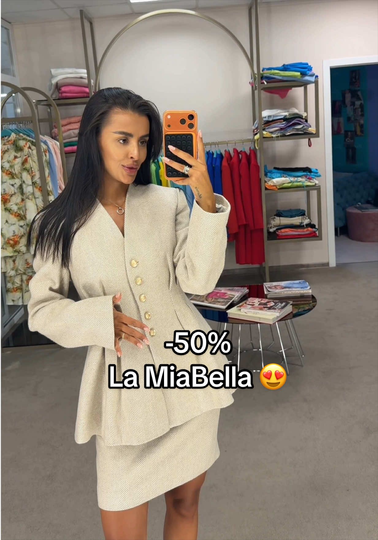 @Cristina Buhinbalta