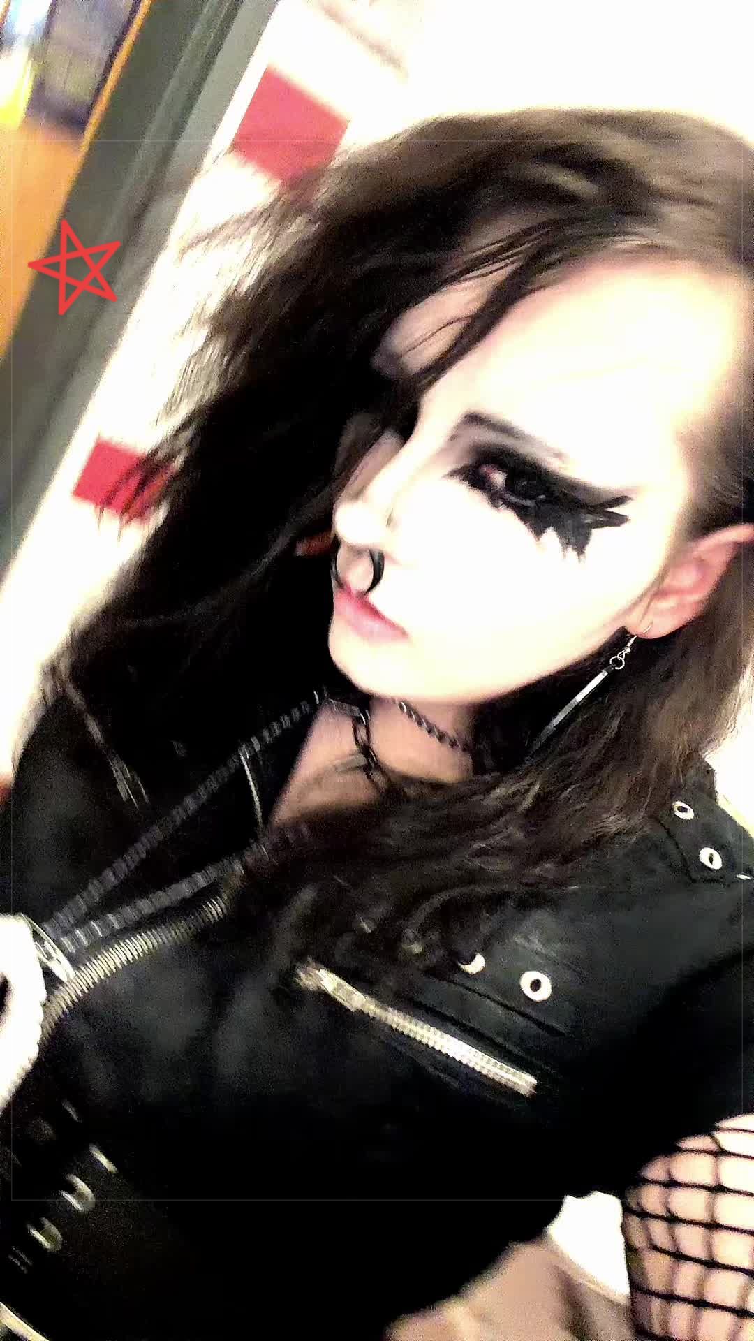@Crowcorpses