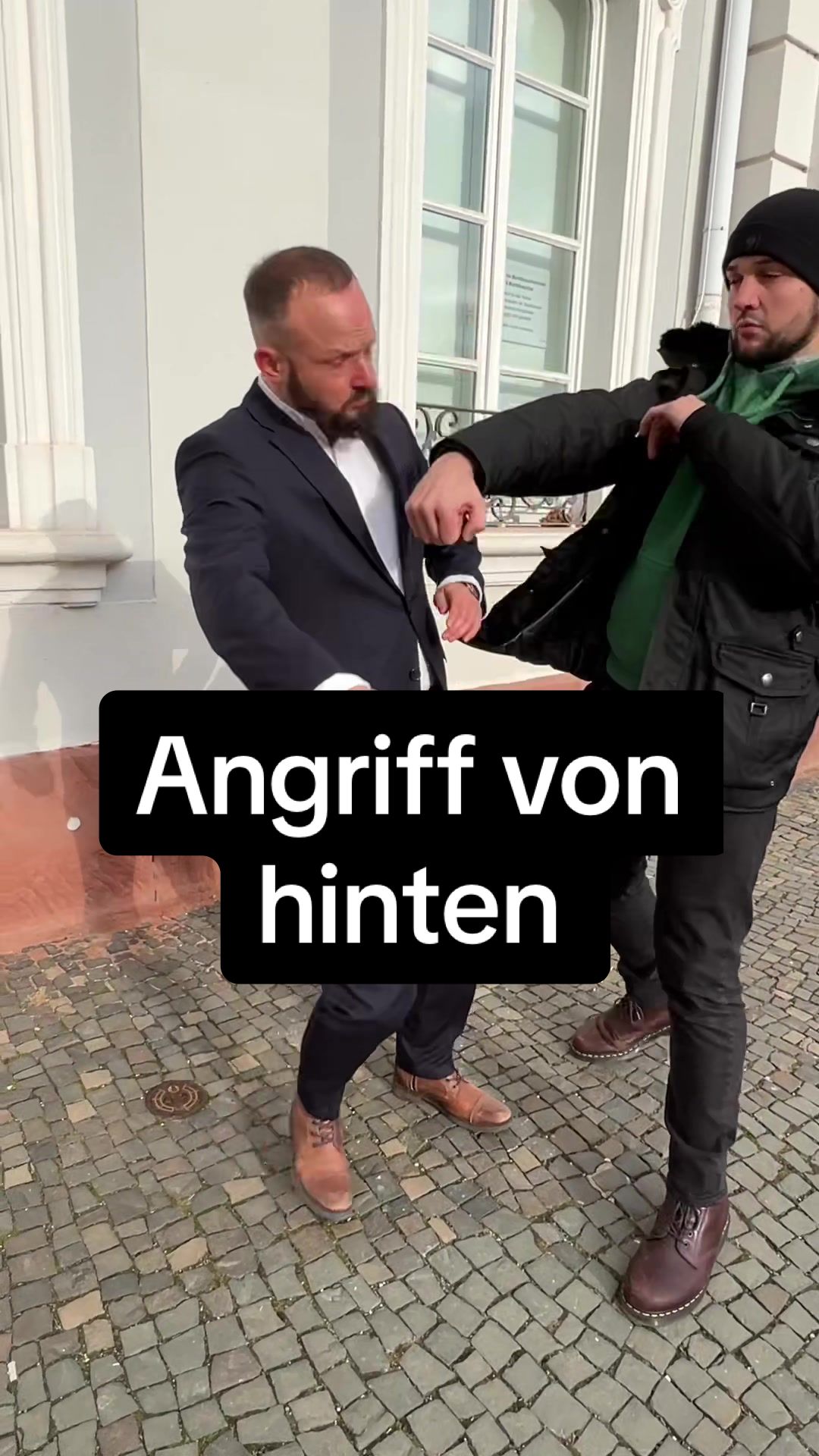 @AK8