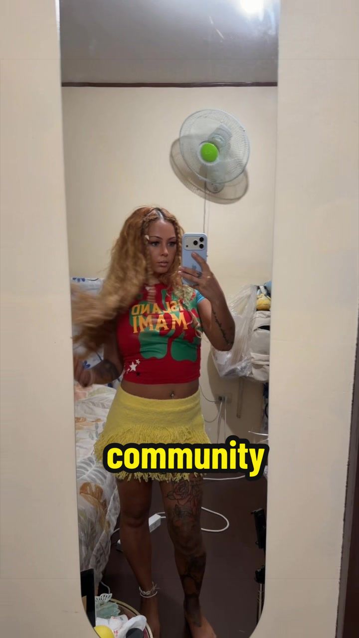 @naomi 🤍 | tropical viking 🐚