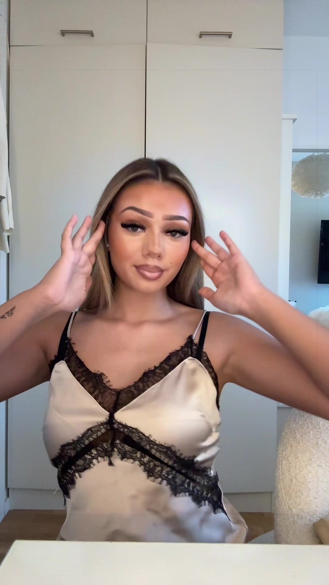 @CL