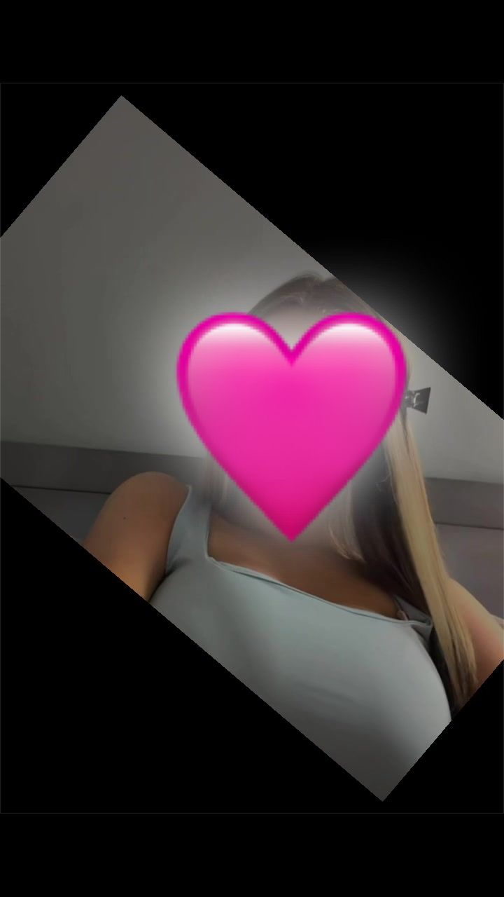 @๐๐๐ข๐ญ๐ฅ๐ฒ๐ง๐ง ๐ซถ๐ผ♥๏ธ