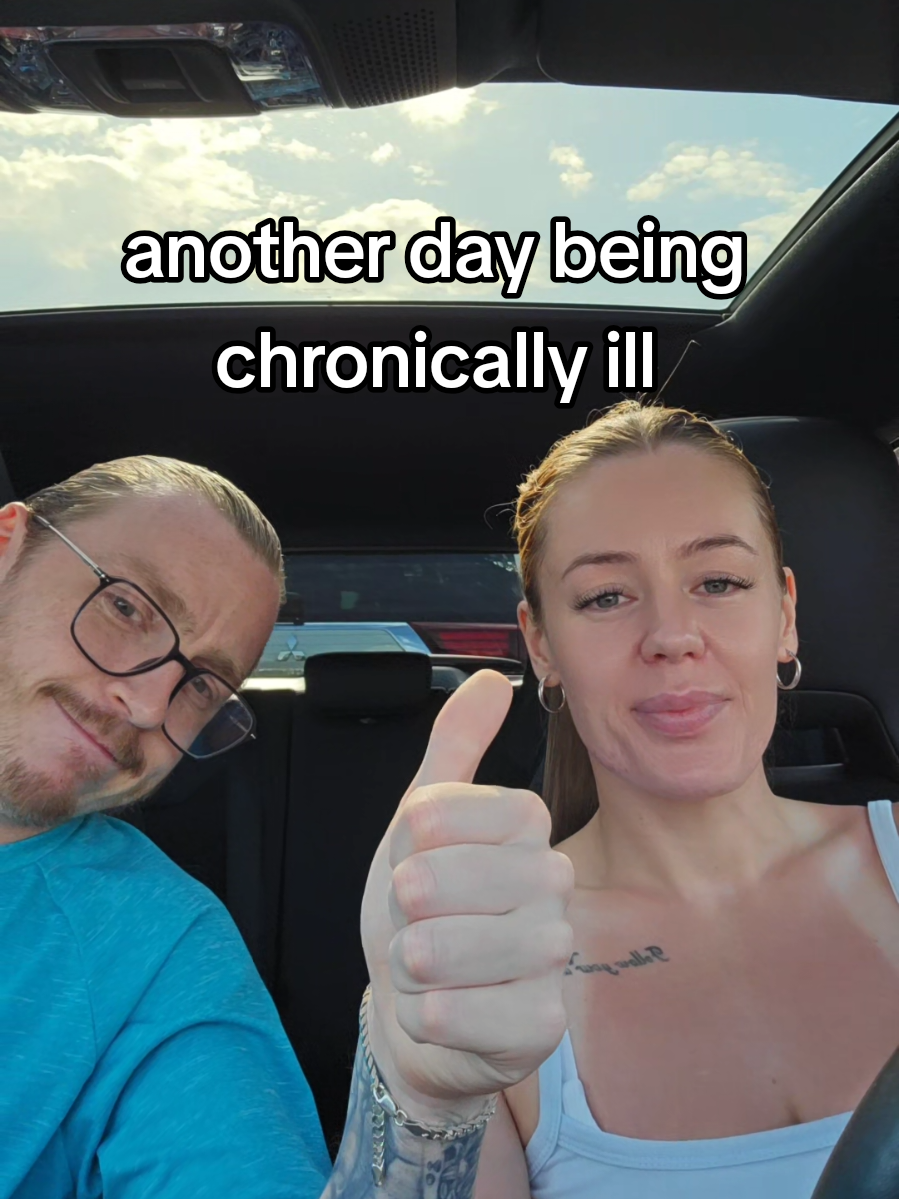 @CharAndHerBag 🤍