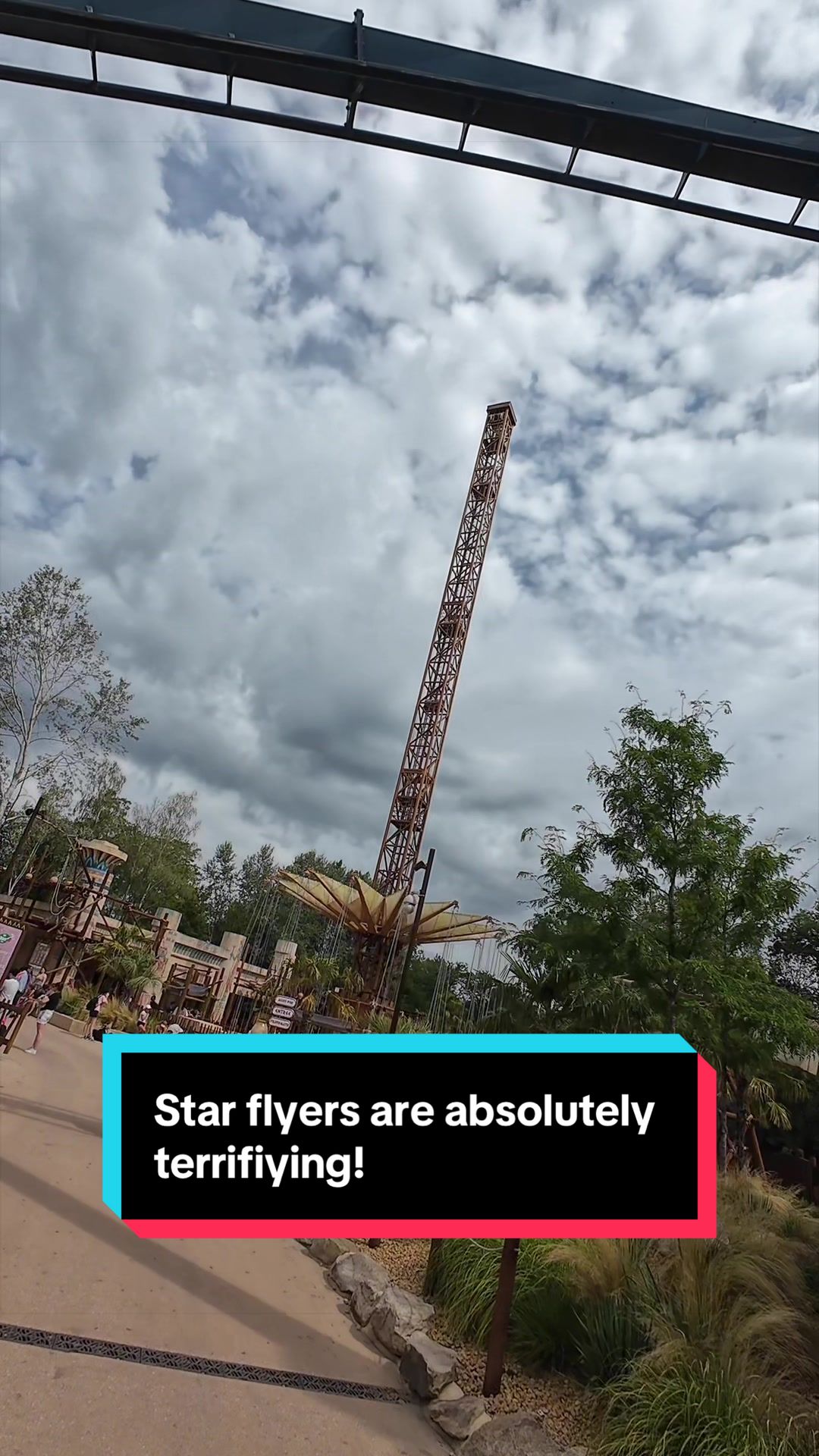 @knocoasters | Theme Park Vlogs