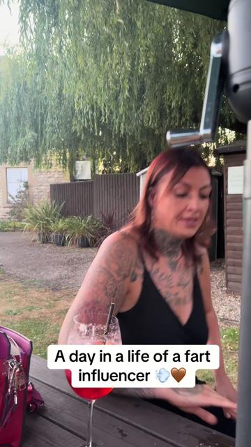 @Shitzandgiggles