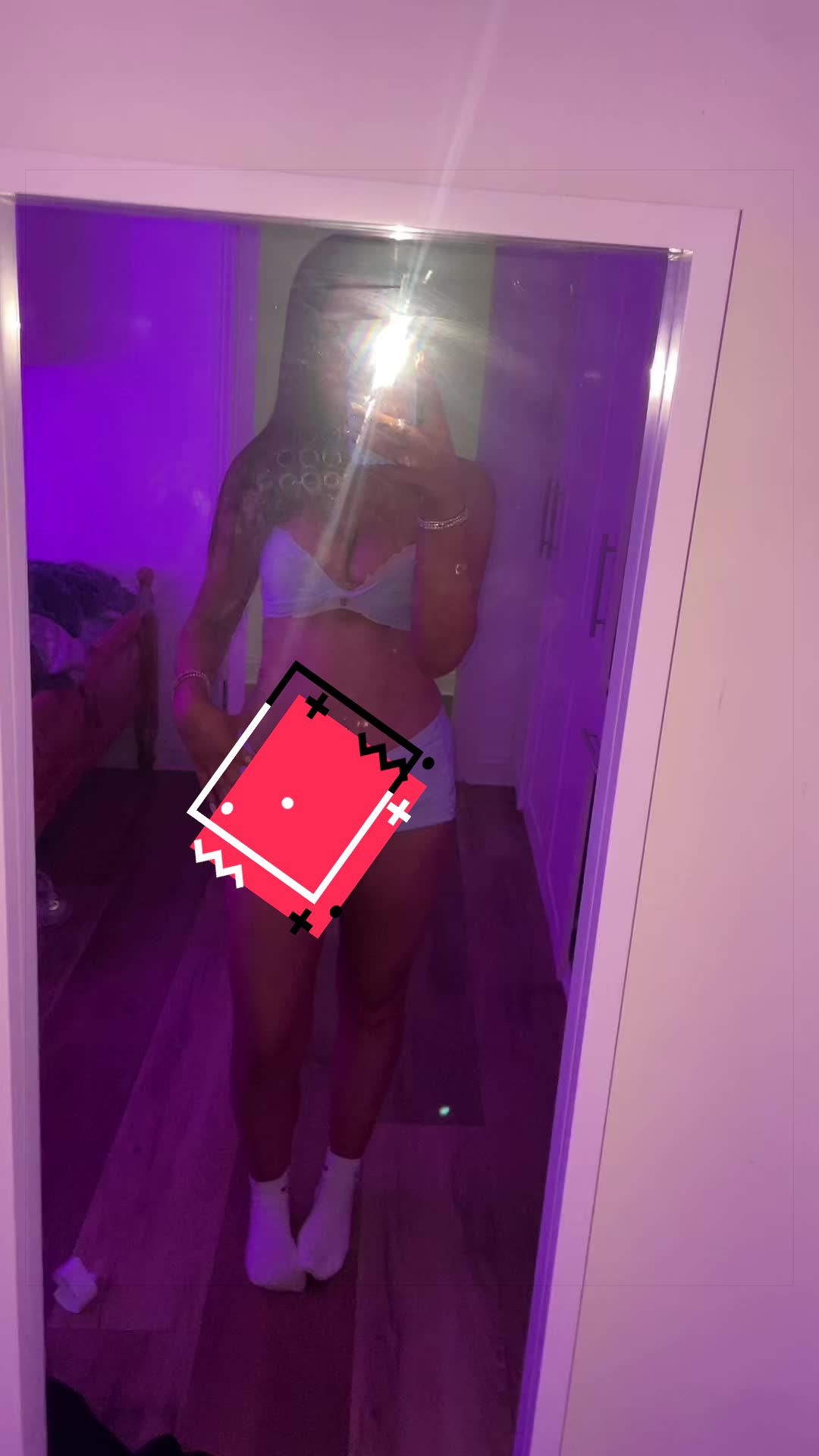 @𝒜𝓋𝒶 𝒪𝓁𝓁ℯ𝓇ℯ𝓃𝓈𝒽𝒶𝓌🤍