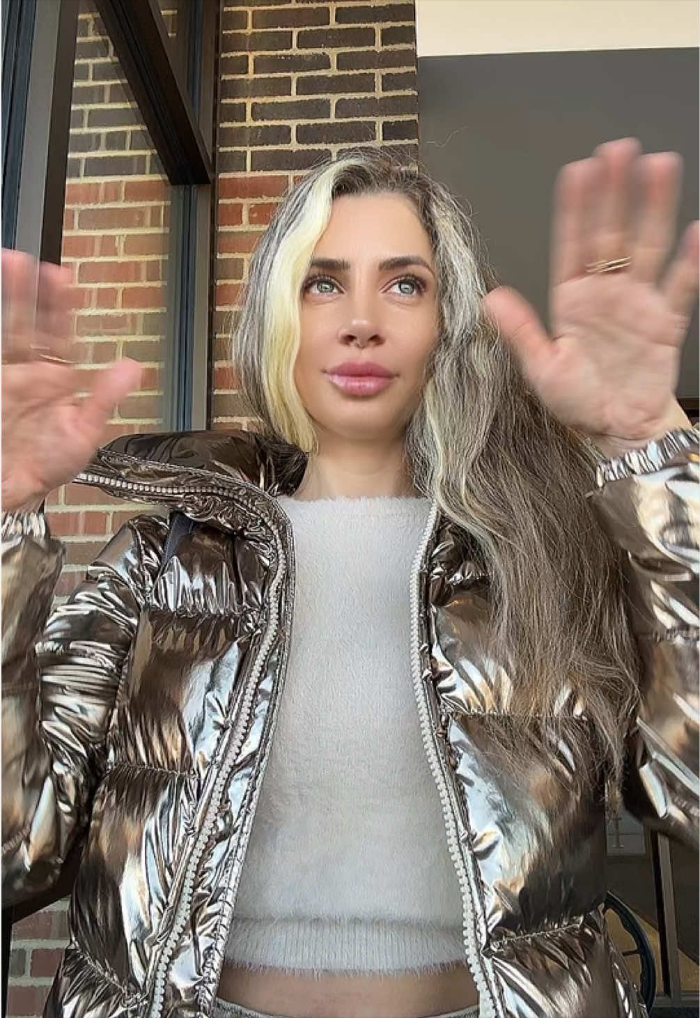 @Andreea Deea