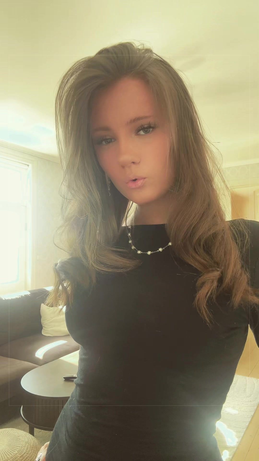 @Ebba Grön