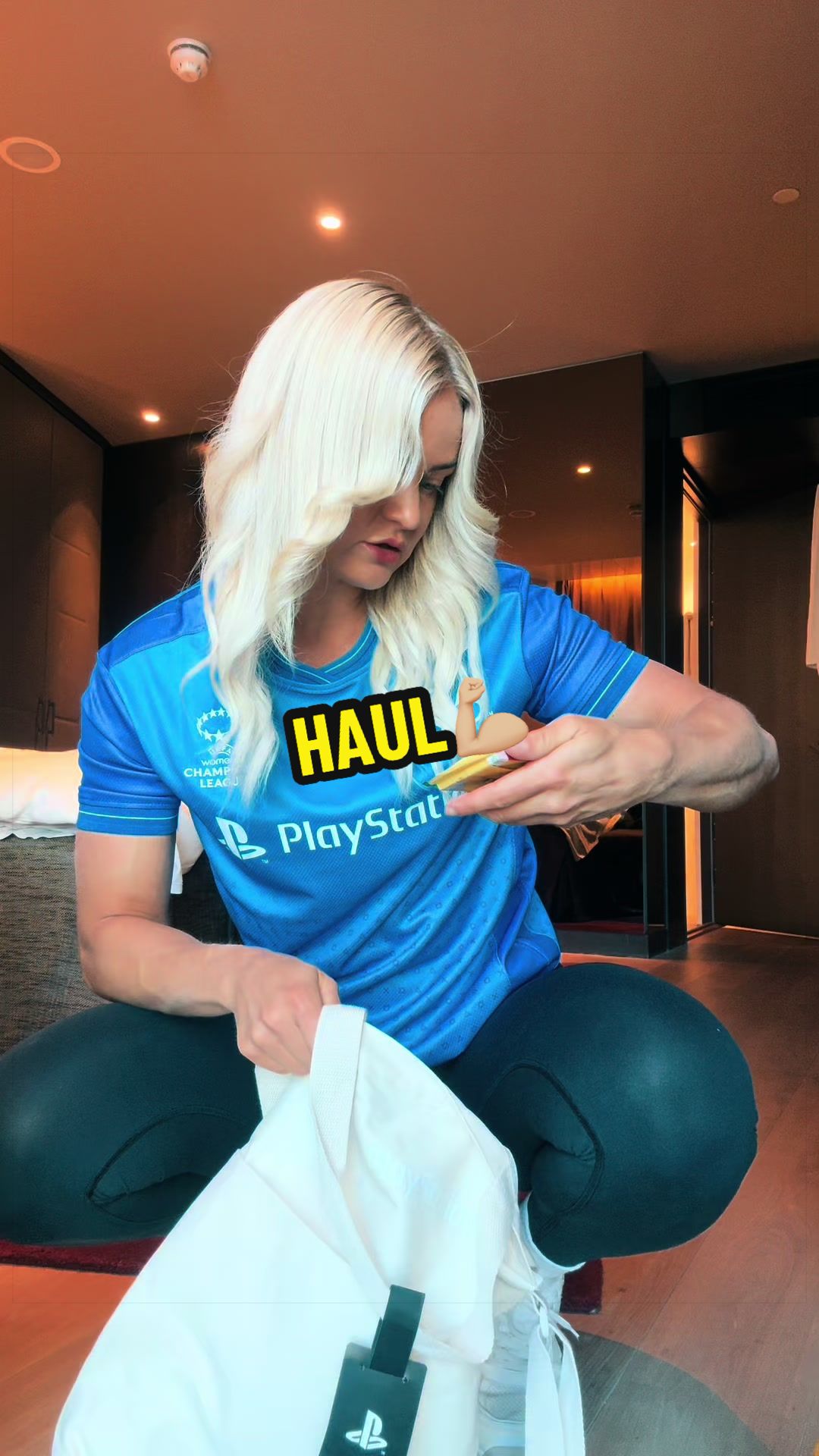 @Lydia Vaggelyr