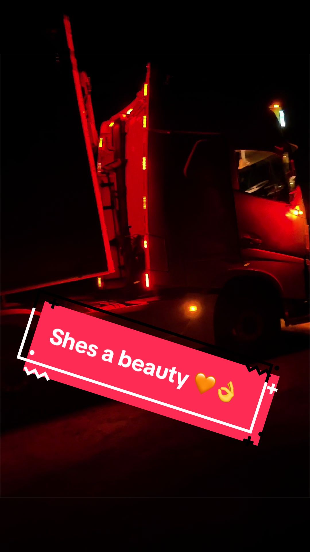 @AM13HU
