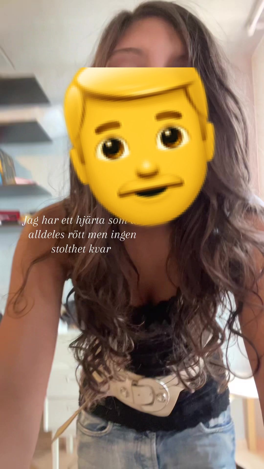 @Ani🦧