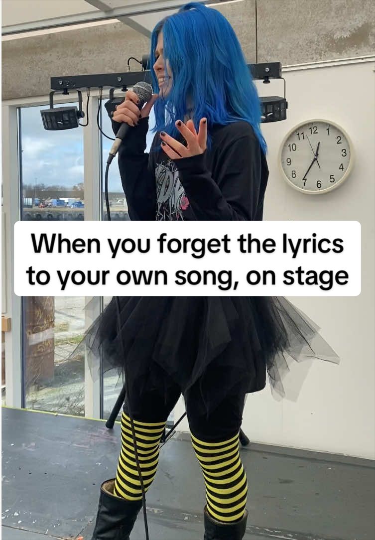 @Chriss