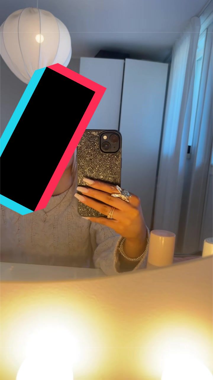 @ℒℴ𝓋𝒶 𝒻𝓇ℯ𝒹𝓈𝓀ℴ𝓋