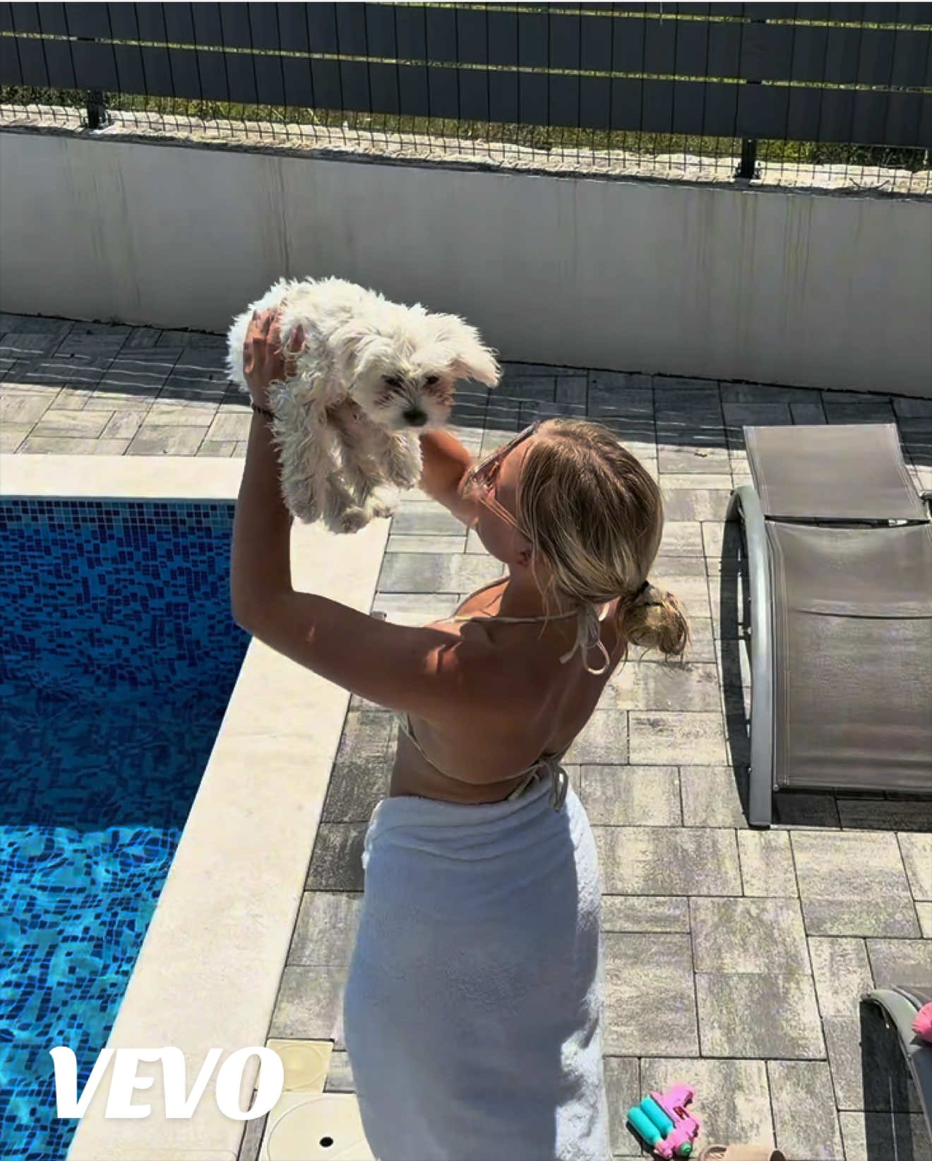 @Nina Ninči Karda&scaron;evič
