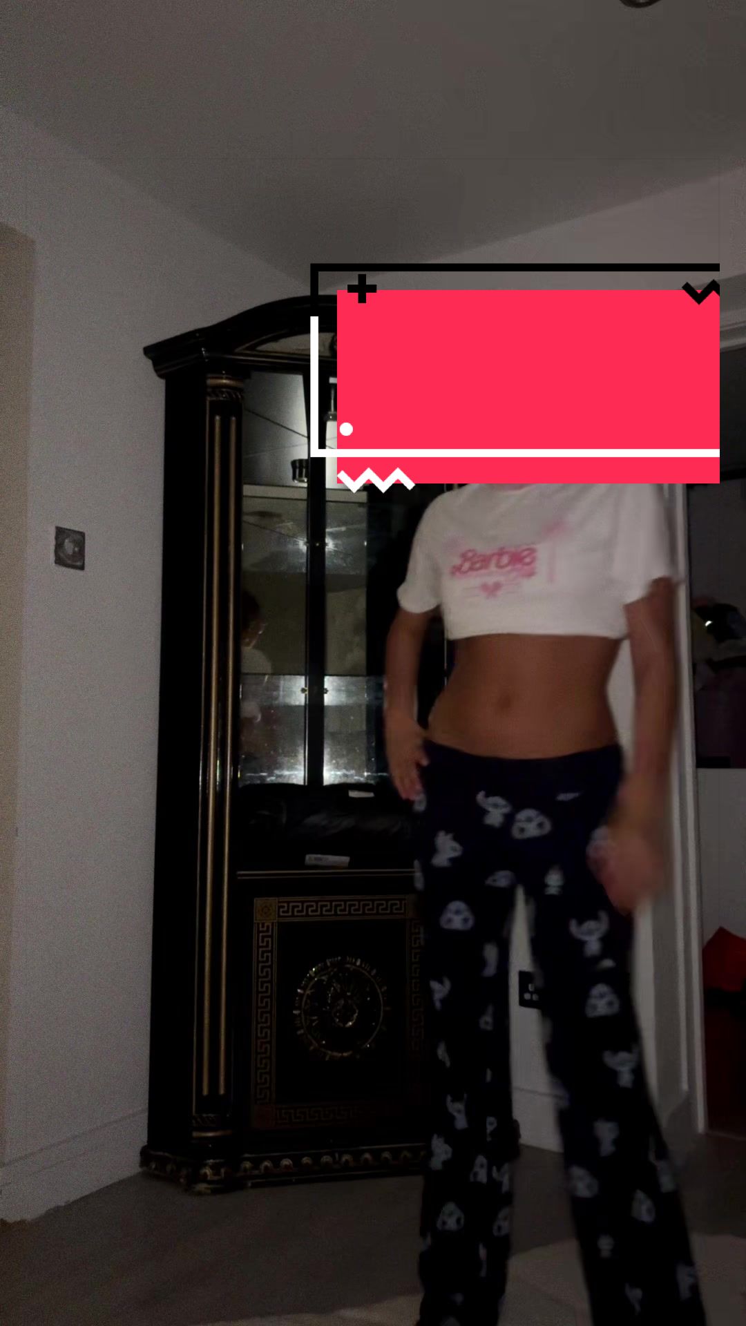 @𝐓