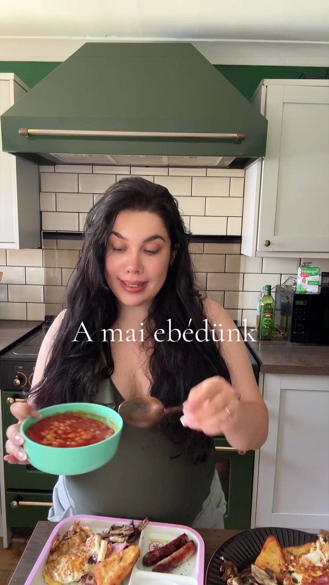 @MrsHemingway