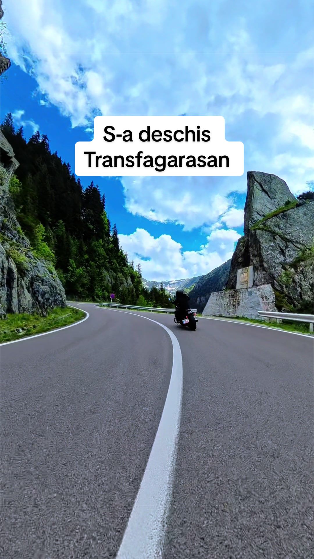 @AlexR2