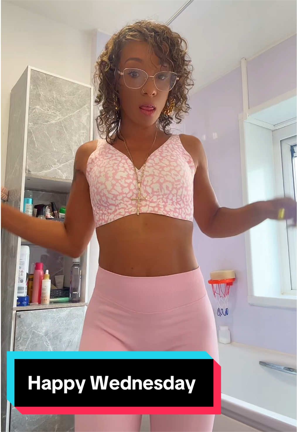 @Brownin_Tee